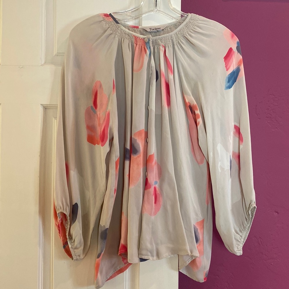 Tucker Floral Long Sleeve Blouse size Medium
